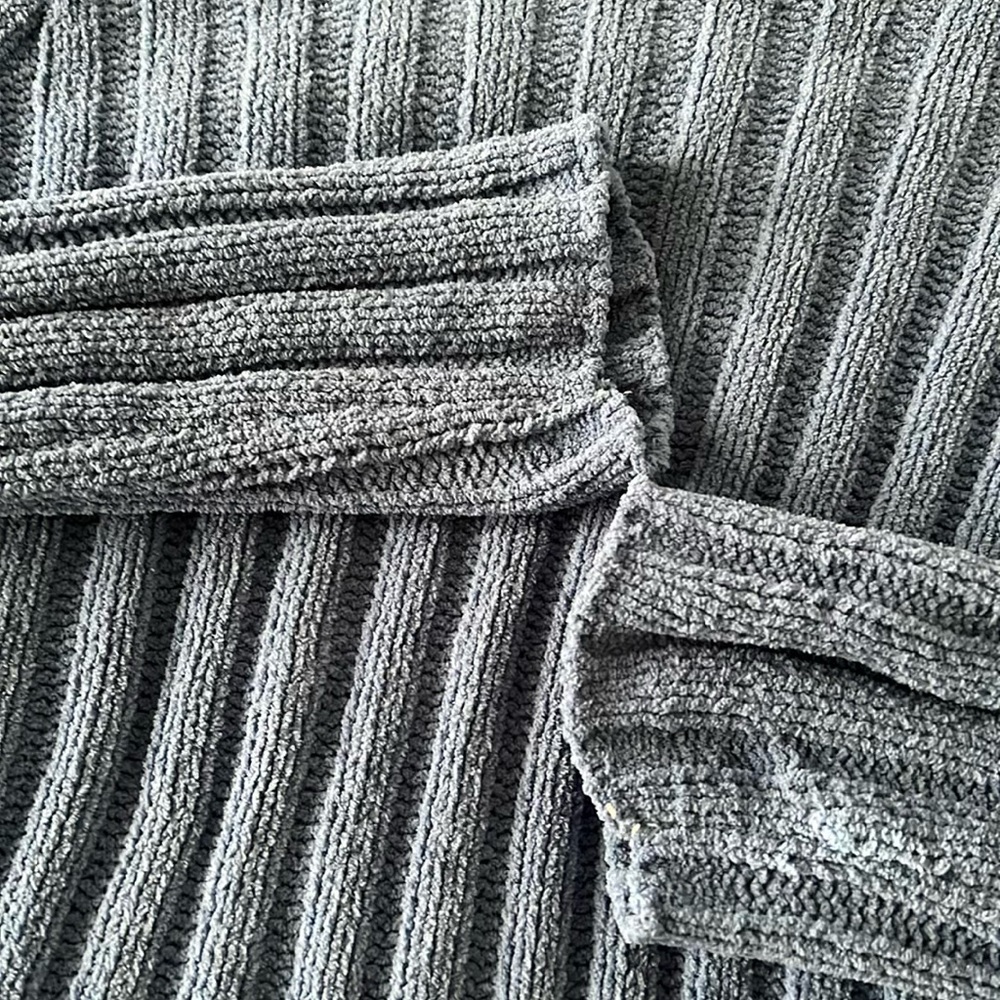 american eagle cropped mock neck chenille sweater - Picture 2 of 5